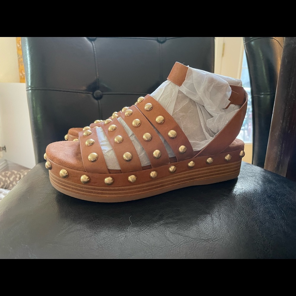 Kelsi Dagger BK - Decoy Leather Sandals - 7.5